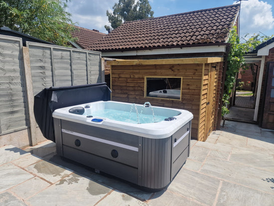 CX-2 Hot tub in a garden