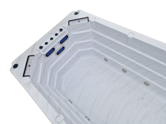 Amazon 4.8 Swim Spa
