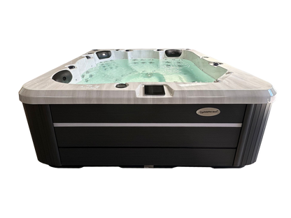 CX-5 - A 5 Person Dual Lounger Hot Tub with LED Features