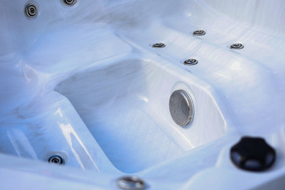 CX-4 Compact 4 Person Hot Tub with LED Features