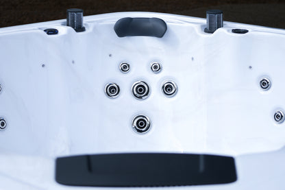 CX-6 Deluxe 6 Person Hot Tub