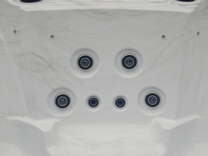 Solaris Aquadynamic 7 Person Hot Tub