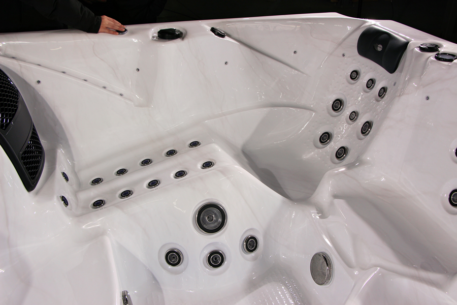 Obsidian Aquadynamic 6 Person Hot Tub