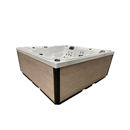 Celeste - 6 Seater Luxury Hot Tub