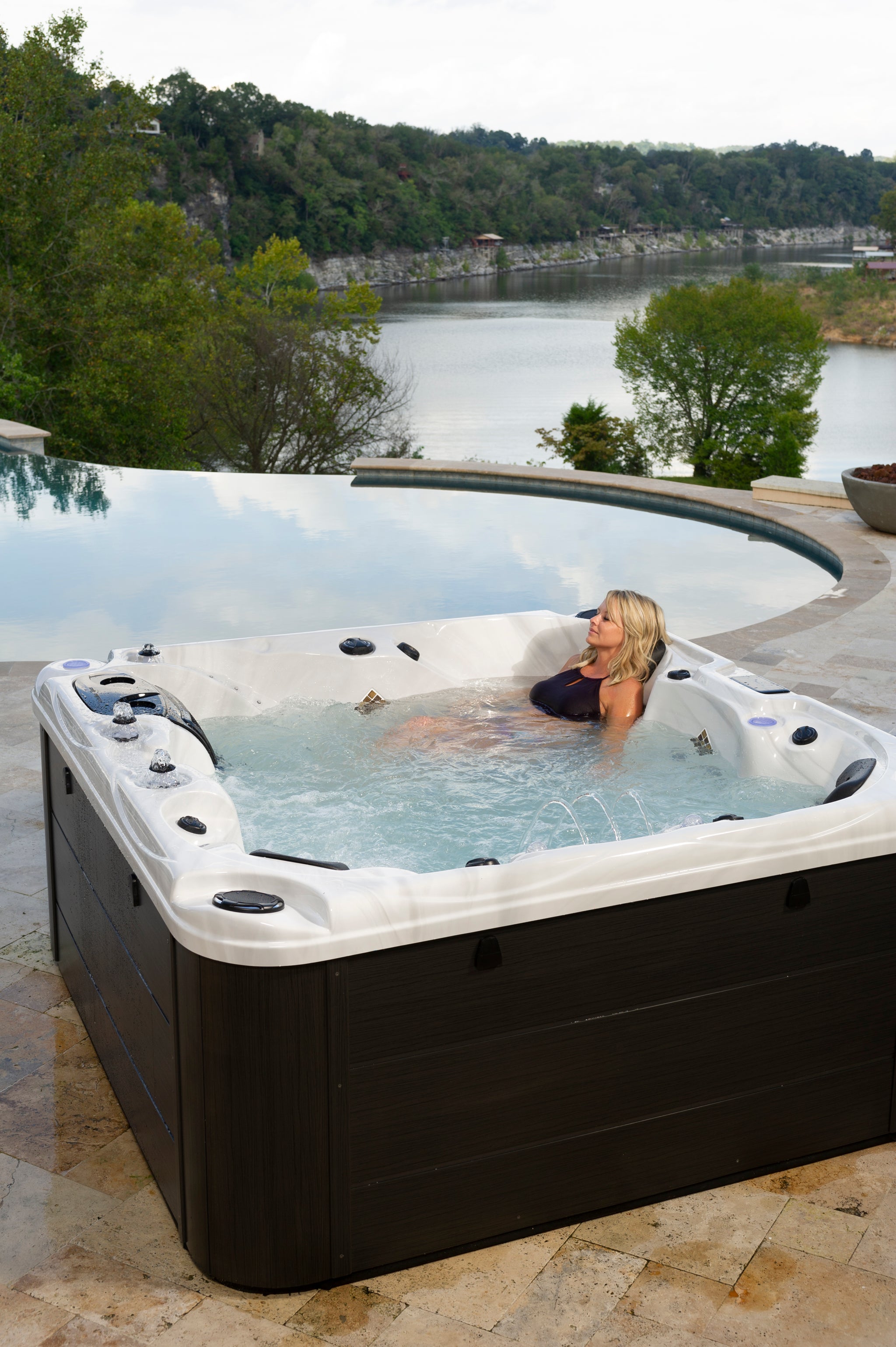 Catalina Spas Aurora Hot Tub Catalina Spas Aurora Hot Tub